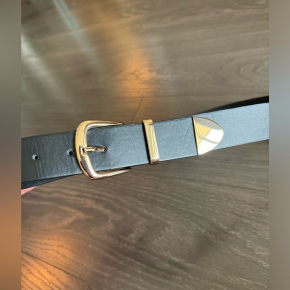 RW&CO Black Belt with Gold Buckle - Picture 3 of 4